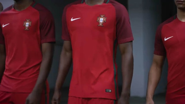 Portugalijos rinktines 2016-17 apranga